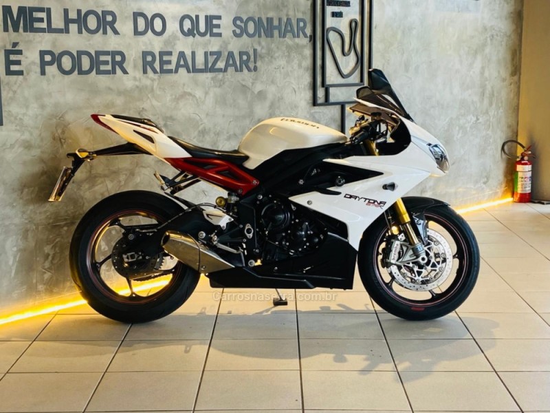 DAYTONA 675R ABS - 2014 - CAXIAS DO SUL