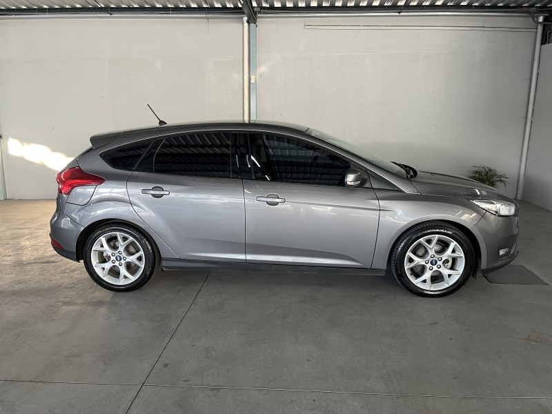 FOCUS 1.6 SE 16V FLEX 4P MANUAL - 2018 - CAXIAS DO SUL