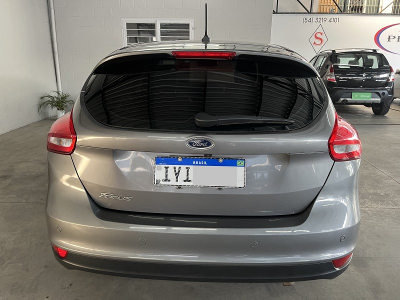 FOCUS 1.6 SE 16V FLEX 4P MANUAL - 2018 - CAXIAS DO SUL