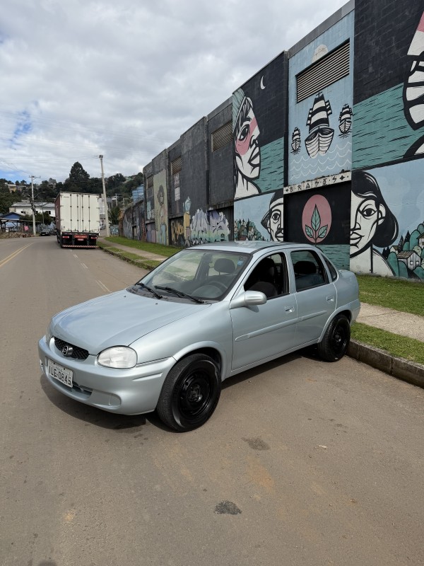 CORSA 1.0 MPFI SUPER 8V GASOLINA 4P MANUAL - 2001 - CAXIAS DO SUL