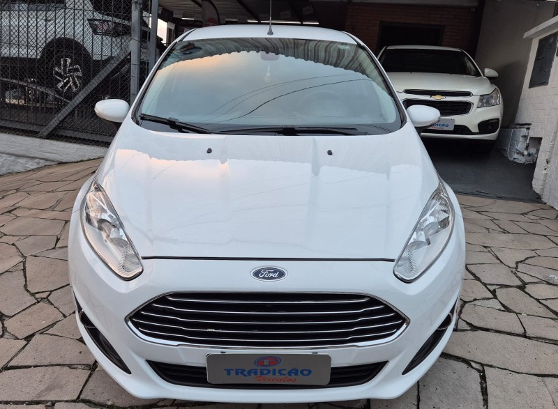 FIESTA 1.6 TITANIUM HATCH 16V FLEX 4P AUTOMÁTICO - 2017 - CAXIAS DO SUL