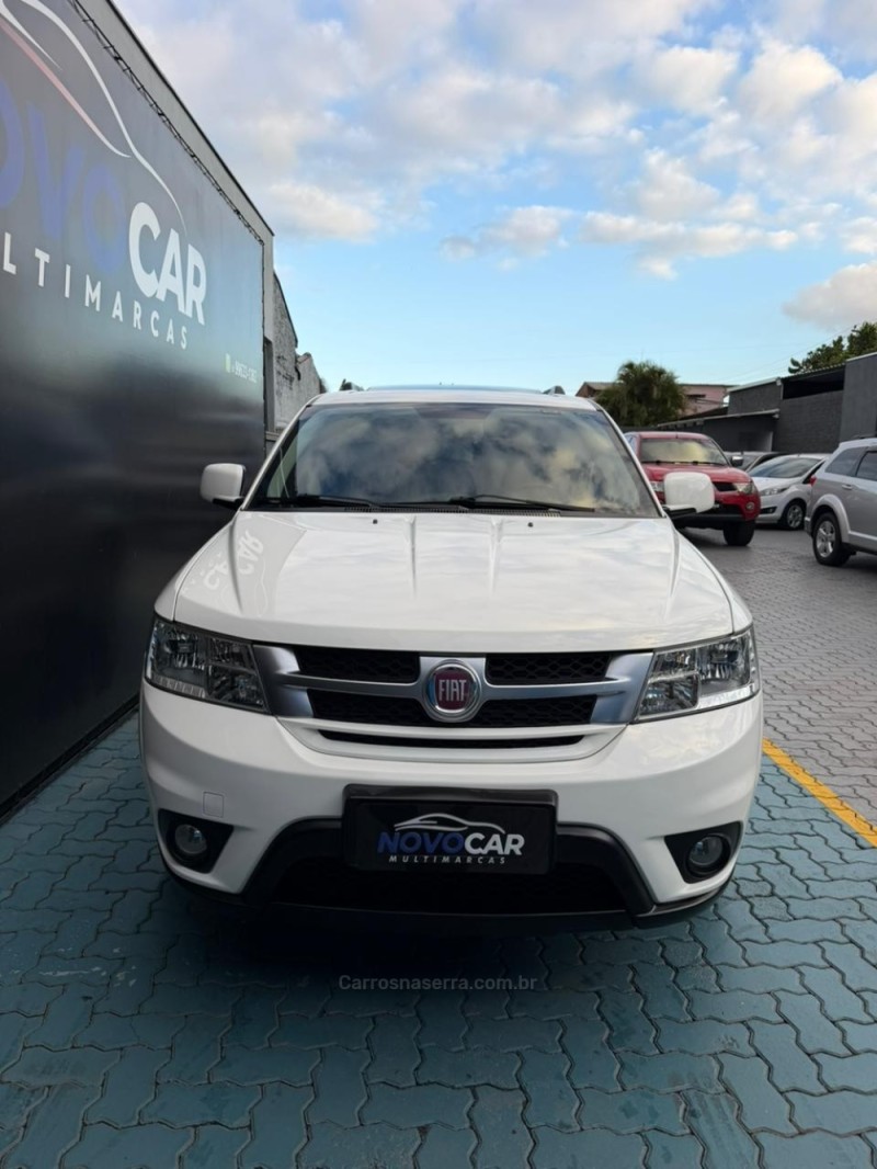 FREEMONT 2.4 PRECISION 16V GASOLINA 4P AUTOMÁTICO - 2015 - ESTâNCIA VELHA