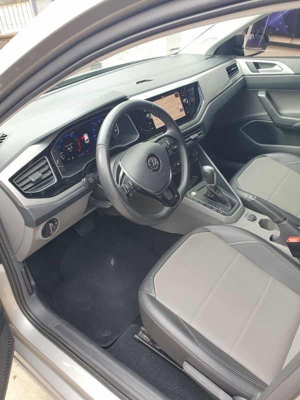 POLO 1.0	200 TSI HIGHLINE AUTOMÁTICO  - 2020 - CAXIAS DO SUL