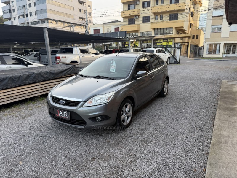 FOCUS 1.6 GLX 16V FLEX 4P MANUAL - 2012 - GARIBALDI