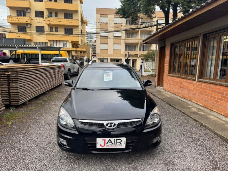 I30 CW 2.0 MPFI 16V GASOLINA 4P MANUAL - 2011 - GARIBALDI