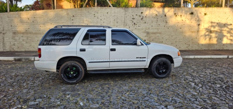 BLAZER 4.3 SFI DLX 4X2 V6 12V GASOLINA 4P MANUAL - 1998 - IVOTI