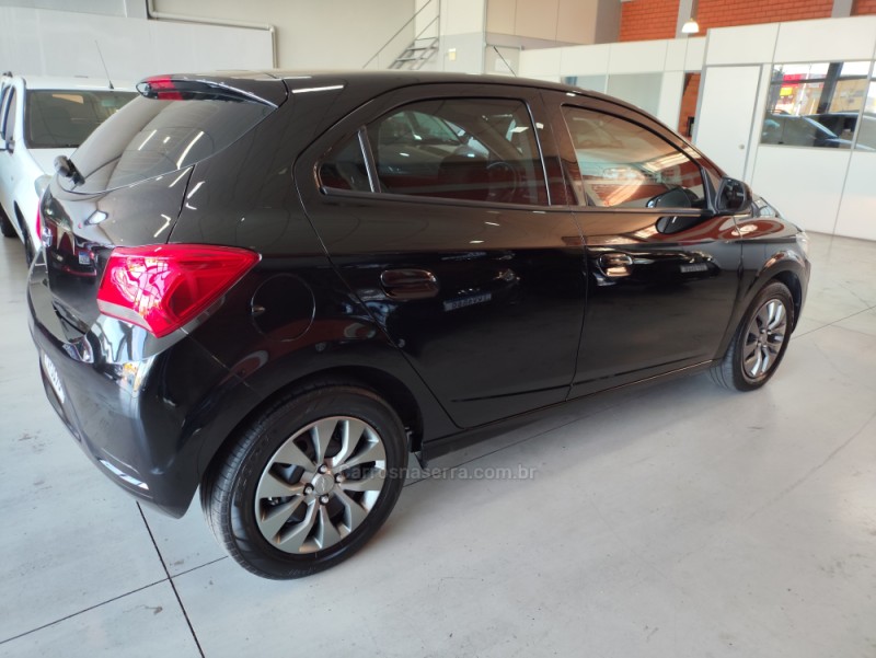 JOY 1.0 PLUS BLACK 8V FLEX 4P MANUAL - 2021 - TAQUARA