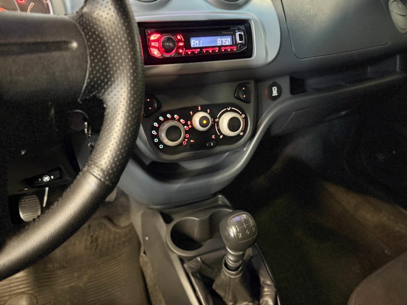 UNO 1.4 EVO ECONOMY 8V FLEX 4P MANUAL - 2012 - CAXIAS DO SUL