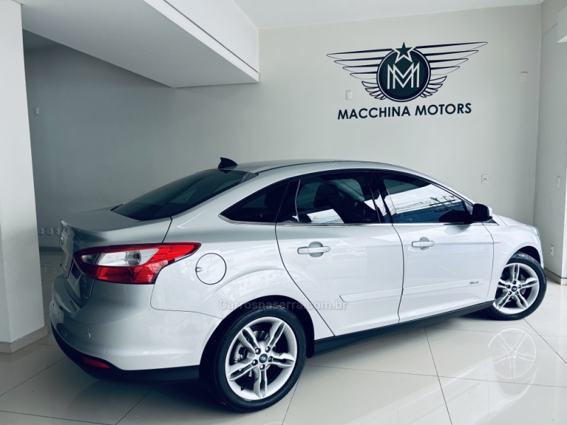 FOCUS 2.0 SE SEDAN 16V FLEX 4P AUTOMÁTICO - 2014 - CAXIAS DO SUL