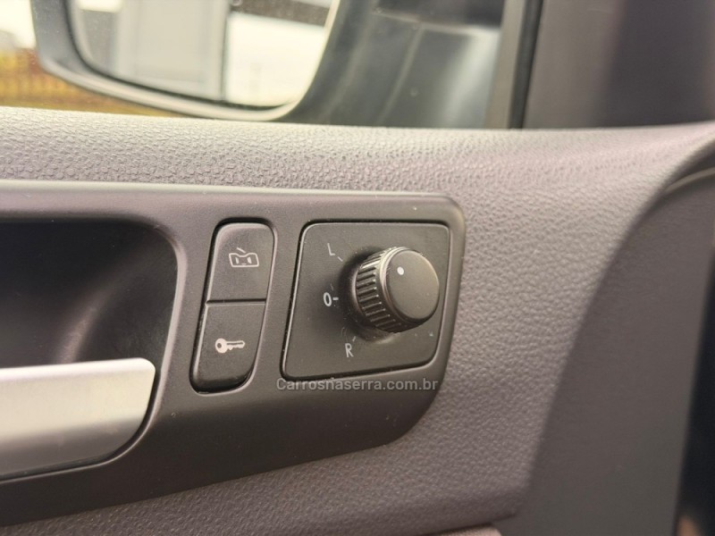 POLO SEDAN 1.6 MI COMFORTLINE 8V FLEX 4P MANUAL - 2014 - LAJEADO