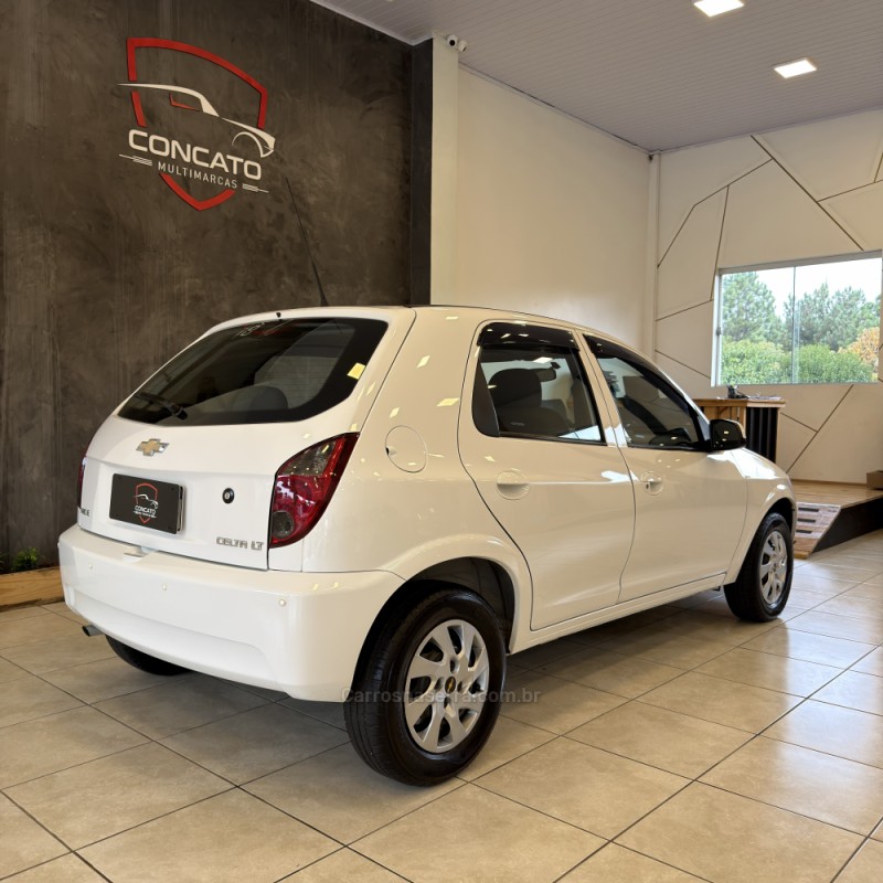 CELTA 1.0 MPFI LT 8V FLEX 4P MANUAL - 2013 - FARROUPILHA