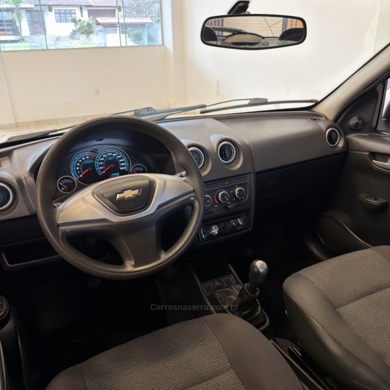 CELTA 1.0 MPFI LT 8V FLEX 4P MANUAL - 2013 - FARROUPILHA