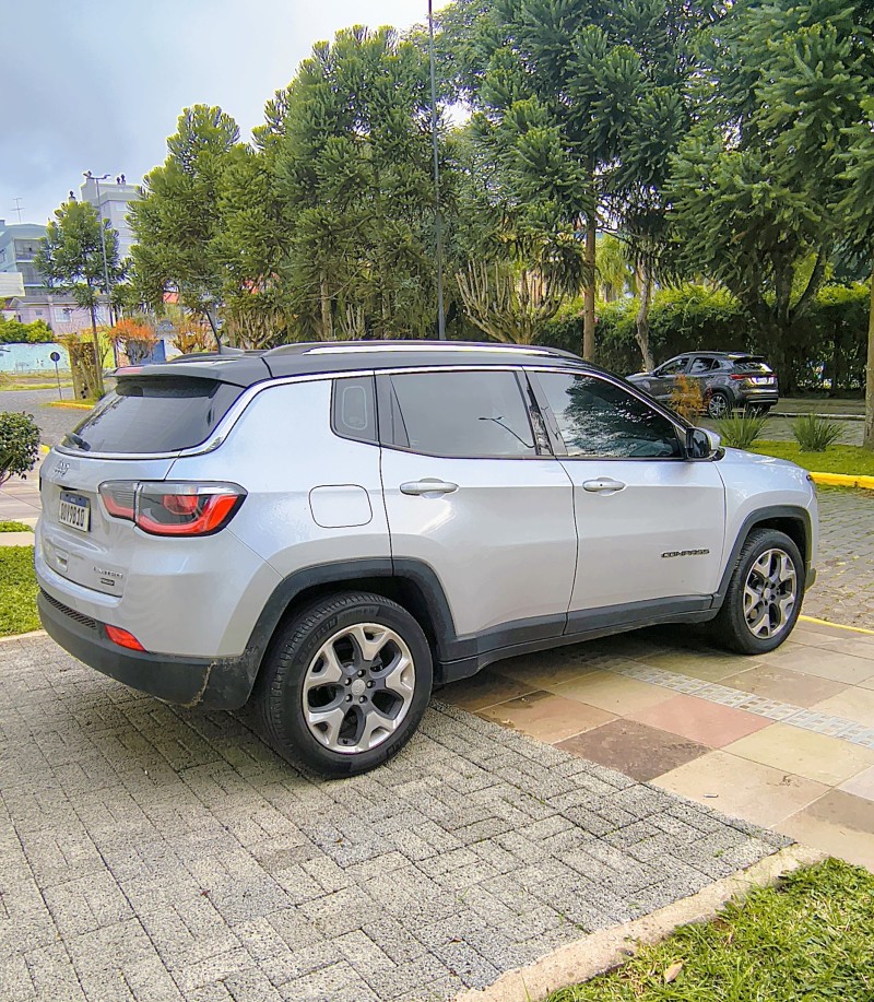 COMPASS 2.0 16V FLEX LIMITED AUTOMÁTICO - 2018 - FARROUPILHA