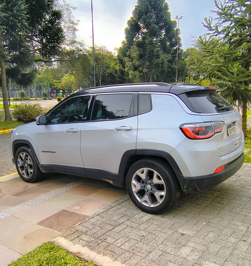 COMPASS 2.0 16V FLEX LIMITED AUTOMÁTICO - 2018 - FARROUPILHA