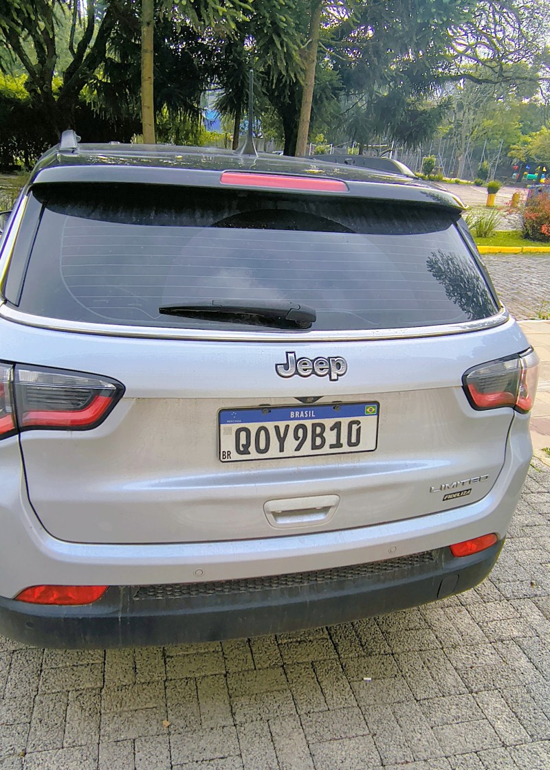 COMPASS 2.0 16V FLEX LIMITED AUTOMÁTICO - 2018 - FARROUPILHA