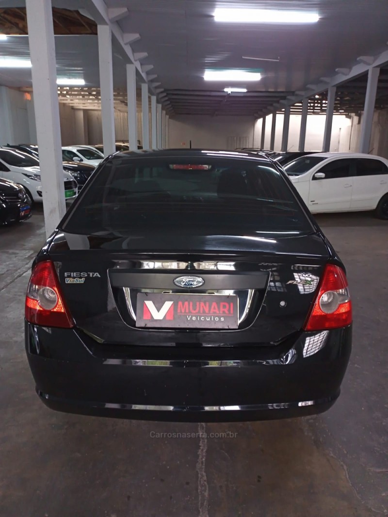 FIESTA 1.6 MPI SEDAN 8V FLEX 4P MANUAL - 2006 - BENTO GONçALVES
