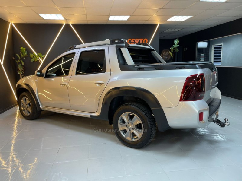 DUSTER OROCH 2.0 16V FLEX DYNAMIQUE 4P MANUAL - 2016 - NOVO HAMBURGO