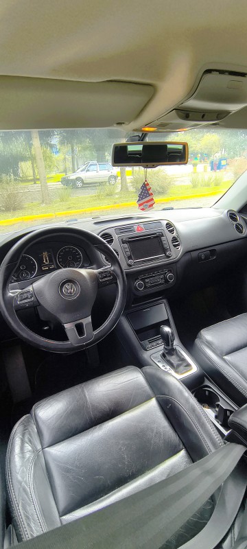 TIGUAN 2.0 FSI 16V TURBO GASOLINA 4P TIPTRONIC - 2011 - FARROUPILHA