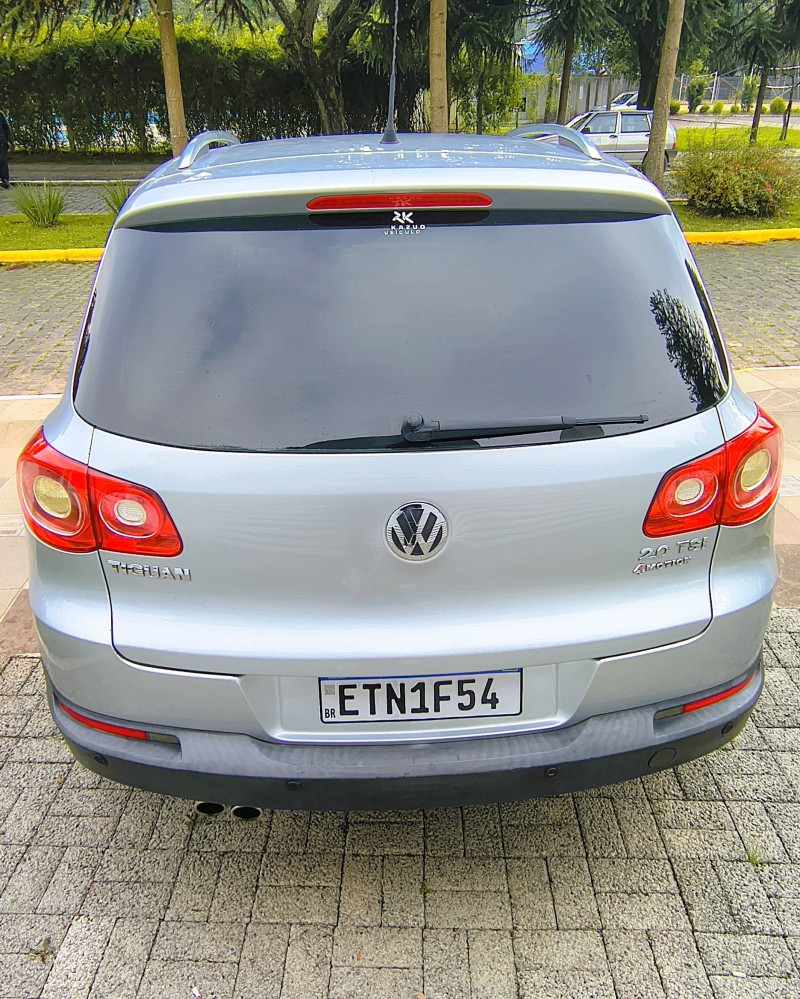 TIGUAN 2.0 FSI 16V TURBO GASOLINA 4P TIPTRONIC - 2011 - FARROUPILHA