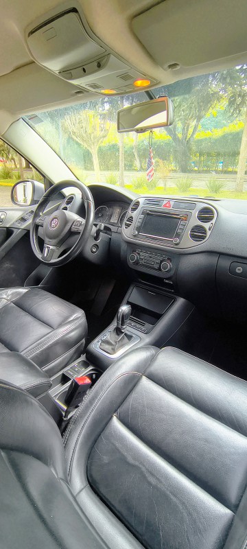 TIGUAN 2.0 FSI 16V TURBO GASOLINA 4P TIPTRONIC - 2011 - FARROUPILHA