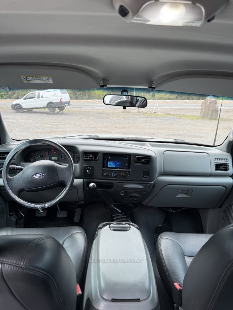 F-250 3.9 XLT MAX POWER 4X4 CD DIESEL 4P MANUAL - 2009 - FARROUPILHA