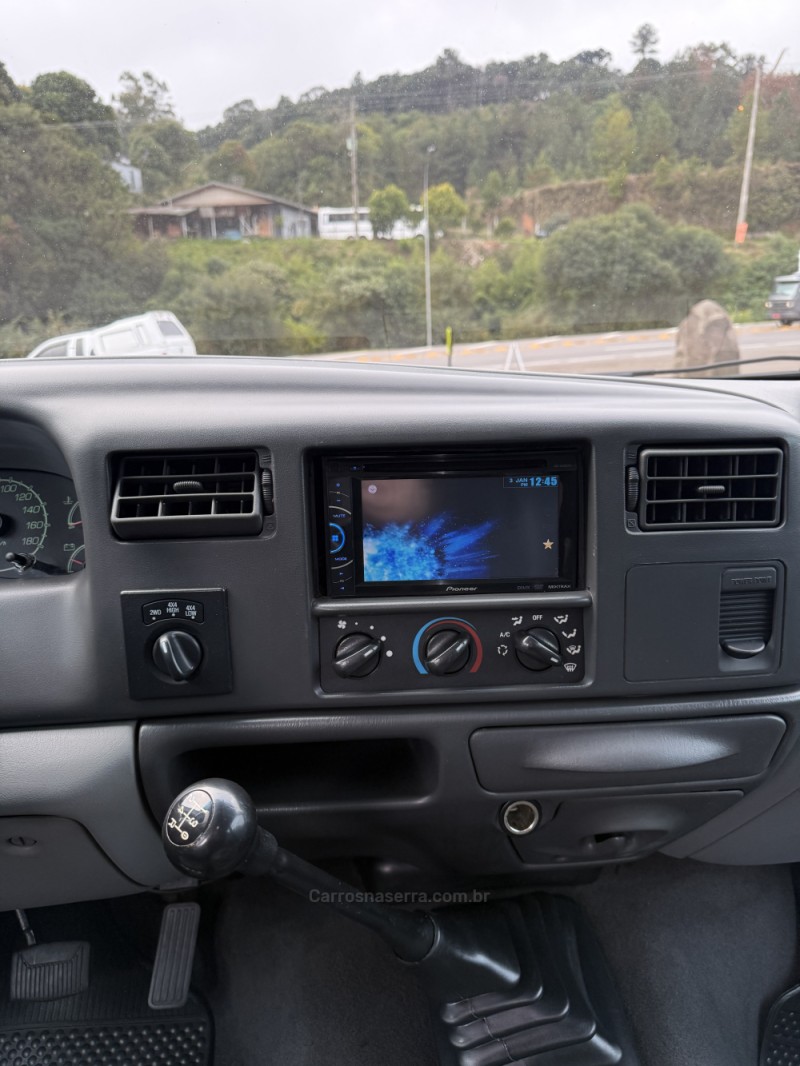 F-250 3.9 XLT MAX POWER 4X4 CD DIESEL 4P MANUAL - 2009 - FARROUPILHA