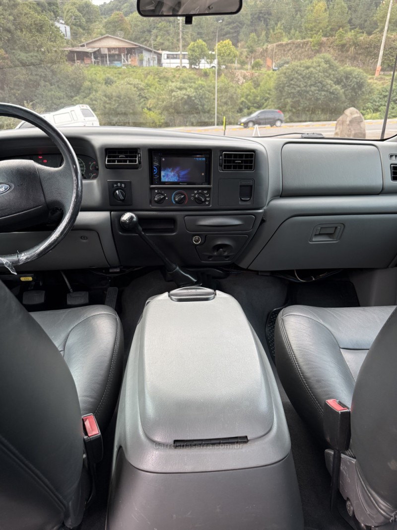 F-250 3.9 XLT MAX POWER 4X4 CD DIESEL 4P MANUAL - 2009 - FARROUPILHA