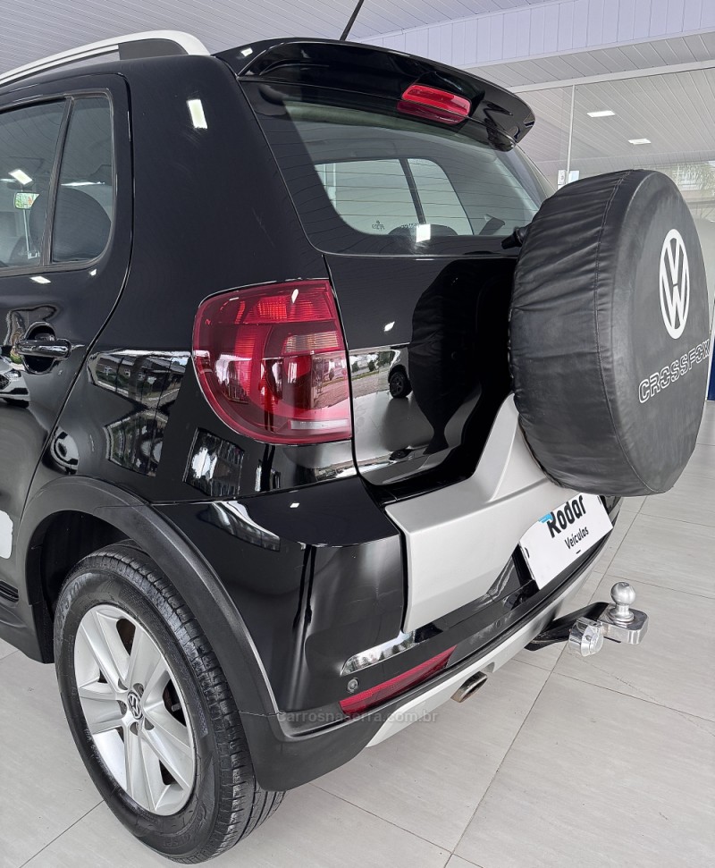 CROSSFOX 1.6 MI FLEX 8V 4P MANUAL - 2011 - VILA FLORES