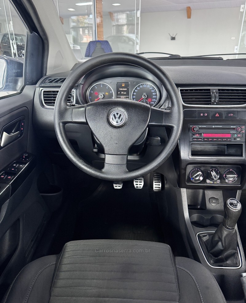 CROSSFOX 1.6 MI FLEX 8V 4P MANUAL - 2011 - VILA FLORES
