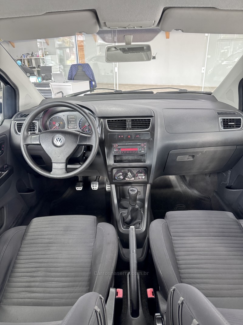 CROSSFOX 1.6 MI FLEX 8V 4P MANUAL - 2011 - VILA FLORES