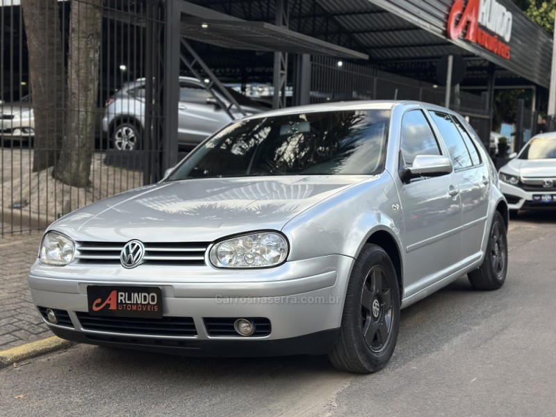 GOLF 1.6 MI GENERATION 8V GASOLINA 4P MANUAL - 2006 - PAROBé