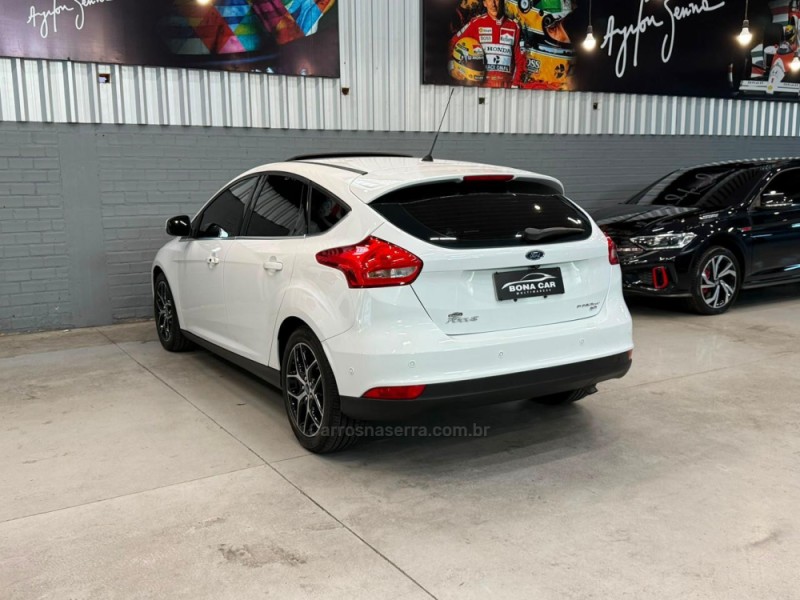 FOCUS 2.0 TITANIUM PLUS HATCH 16V FLEX 4P AUTO - 2016 - CAXIAS DO SUL