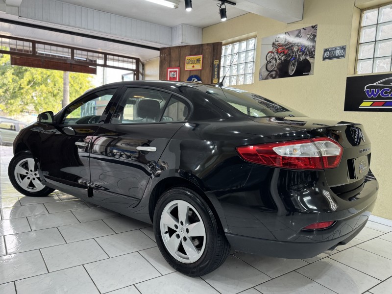 FLUENCE 2.0 DYNAMIQUE 16V FLEX 4P AUTOMÁTICO - 2011 - CAXIAS DO SUL