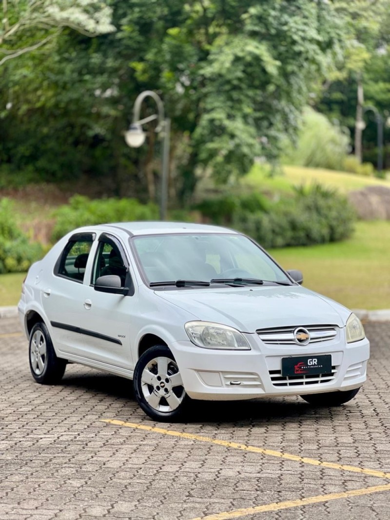prisma 1.0 mpfi vhce maxx 8v flex 4p manual 2010 tupandi