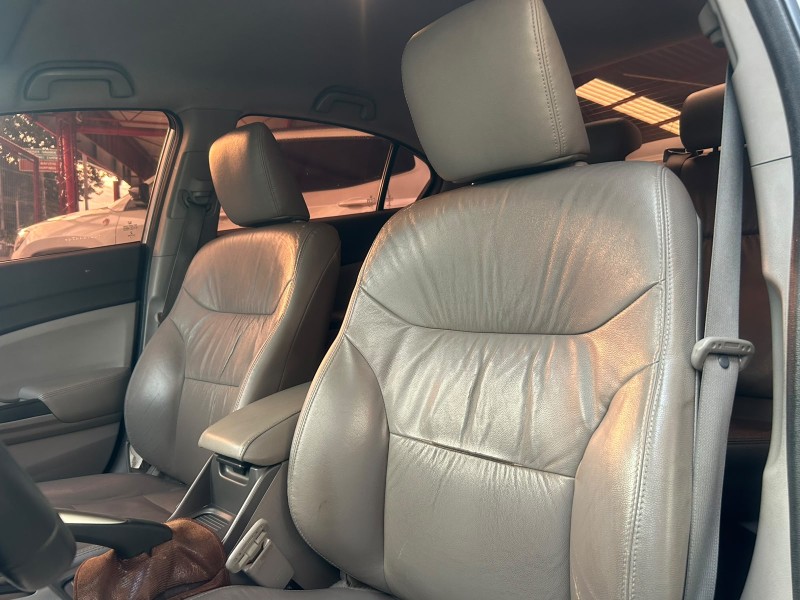 CIVIC 2.0 LXR 16V FLEX 4P AUTOMÁTICO - 2014 - TRêS COROAS