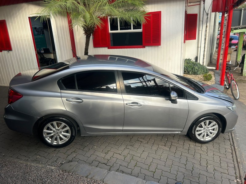 CIVIC 2.0 LXR 16V FLEX 4P AUTOMÁTICO - 2014 - TRêS COROAS