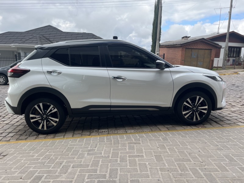 KICKS 1.6 EXCLUSIVE 16V FLEX 4P AUTOMÁTICO - 2022 - VERANóPOLIS