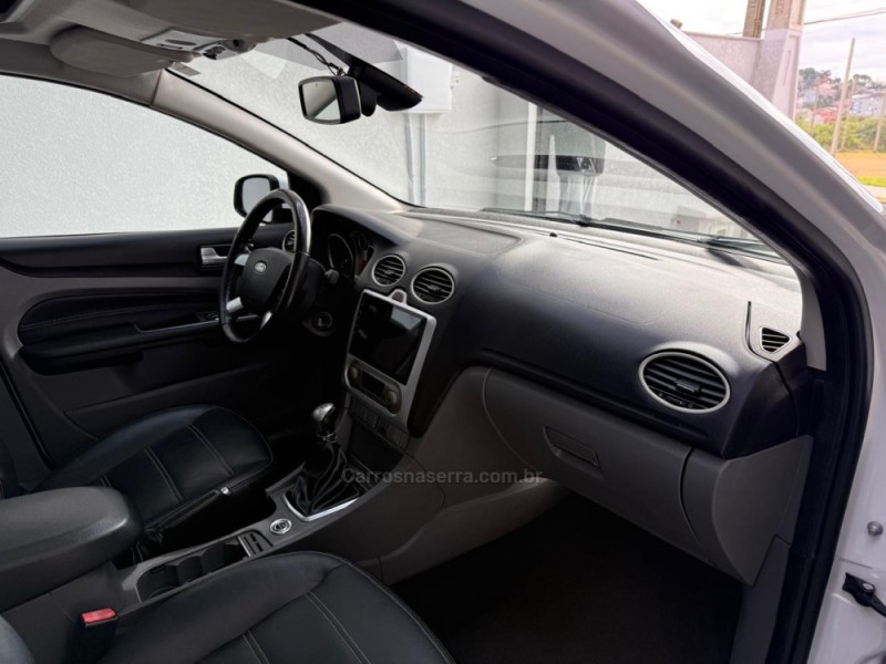 FOCUS 2.0 TITANIUM HATCH 16V FLEX 4P MANUAL - 2013 - BENTO GONçALVES