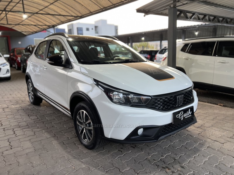 ARGO 1.3 8V TREKKING FLEX 4P MANUAL - 2023 - BOM PRINCíPIO