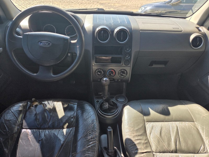 ECOSPORT 2.0 XLT 16V GASOLINA 4P MANUAL - 2004 - VACARIA