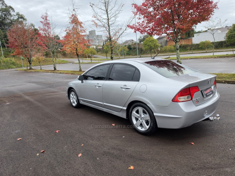 CIVIC 1.8 LXS 16V GASOLINA 4P AUTOMÁTICO - 2010 - BENTO GONçALVES