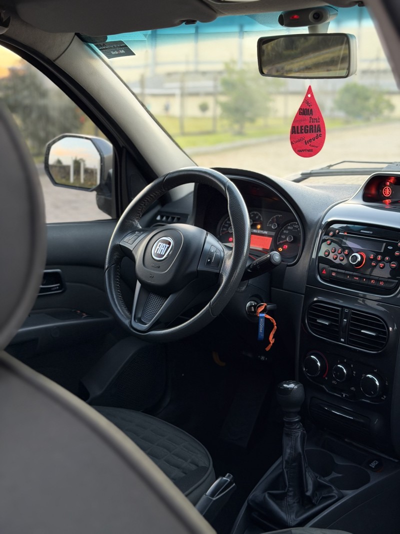 PALIO 1.8 MPI ADVENTURE WEEKEND 8V FLEX 4P MANUAL - 2015 - ANTôNIO PRADO