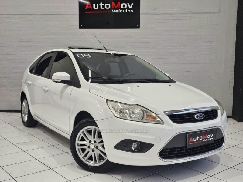 FOCUS 2.0 GHIA 16V FLEX 4P MANUAL - 2009 - CAXIAS DO SUL