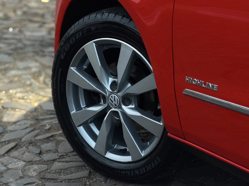 GOL 1.6 MSI TOTALFLEX HIGHLINE 4P MANUAL - 2015 - DOIS IRMãOS