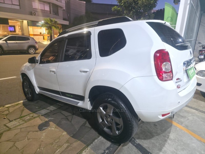 DUSTER 2.0 TECH ROAD 4X2 16V FLEX 4P MANUAL - 2014 - BENTO GONçALVES