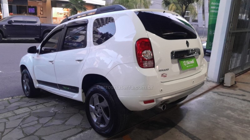 DUSTER 2.0 TECH ROAD 4X2 16V FLEX 4P MANUAL - 2014 - BENTO GONçALVES
