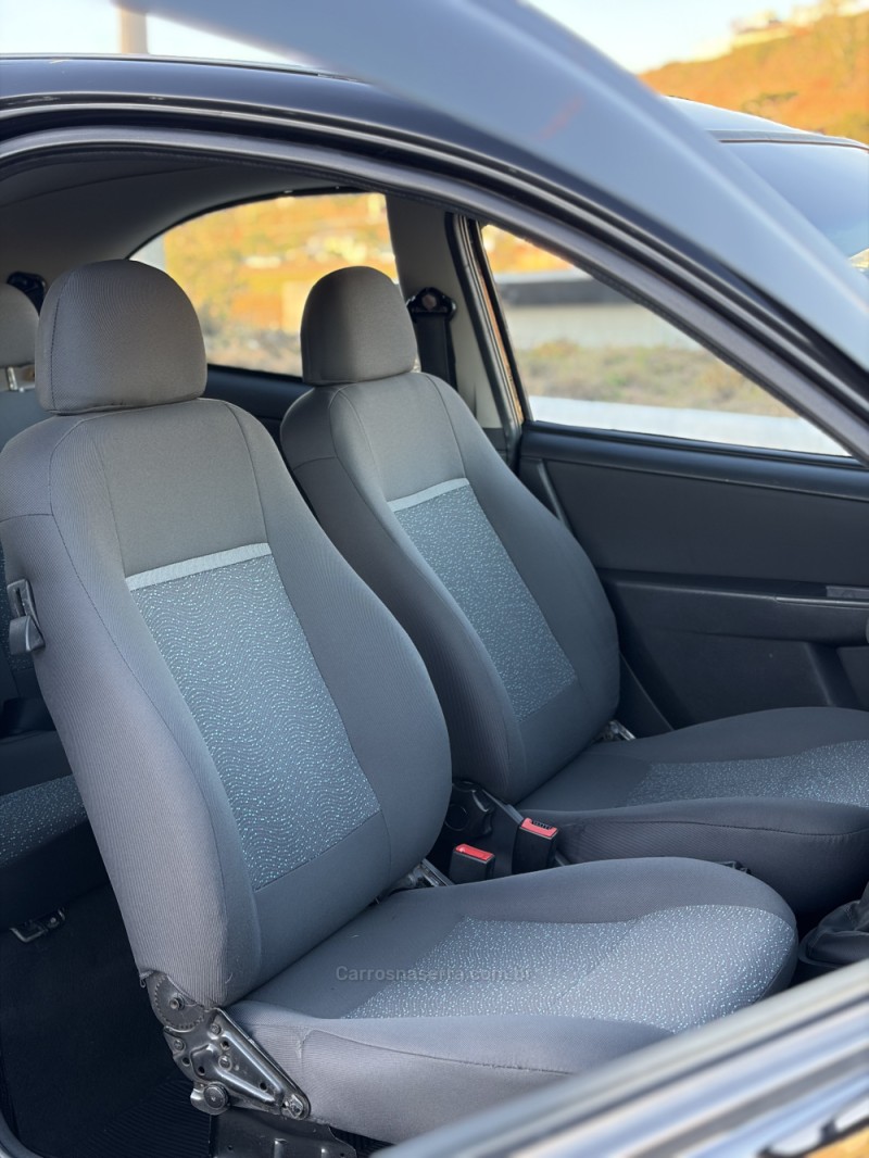 CELTA 1.0 MPFI LS 8V FLEX 2P MANUAL - 2014 - FLORES DA CUNHA