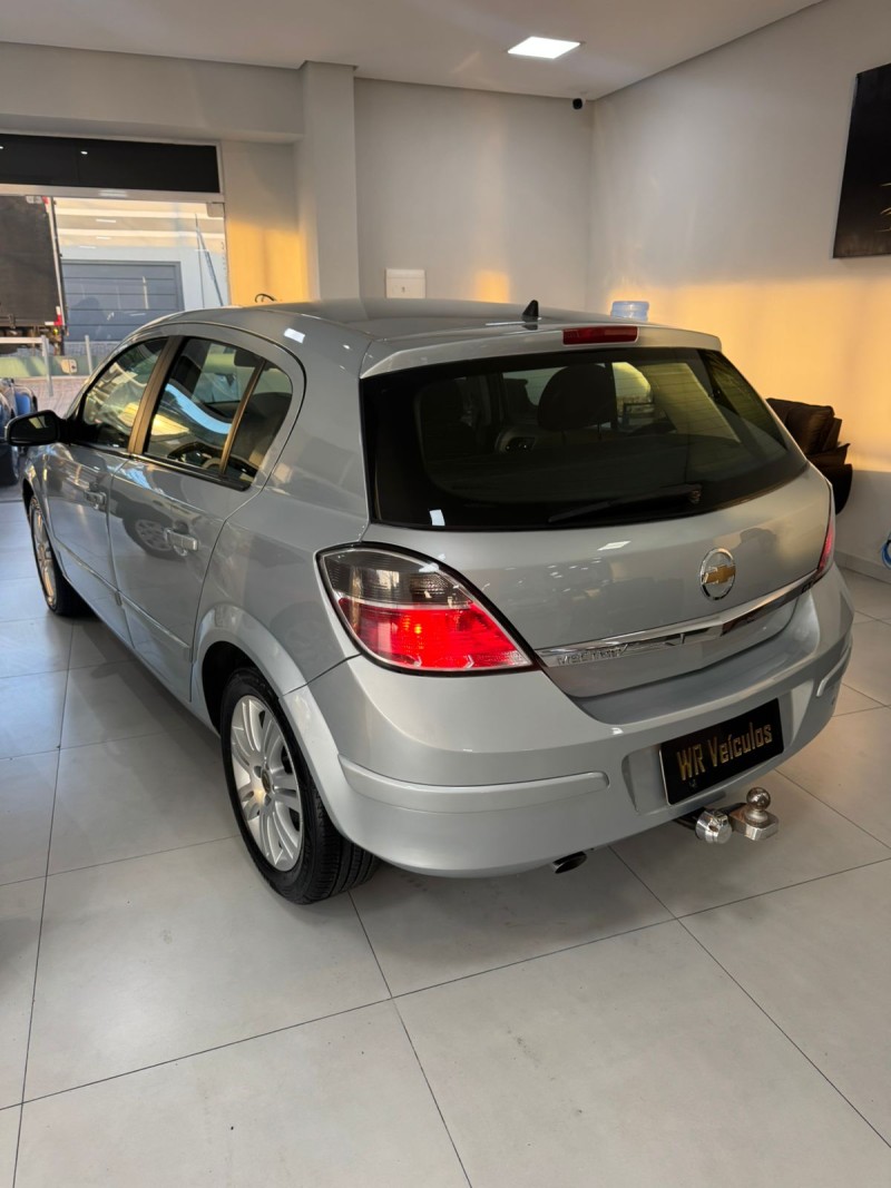 VECTRA 2.0 MPFI GT HATCH 8V FLEX 4P MANUAL - 2008 - BENTO GONçALVES
