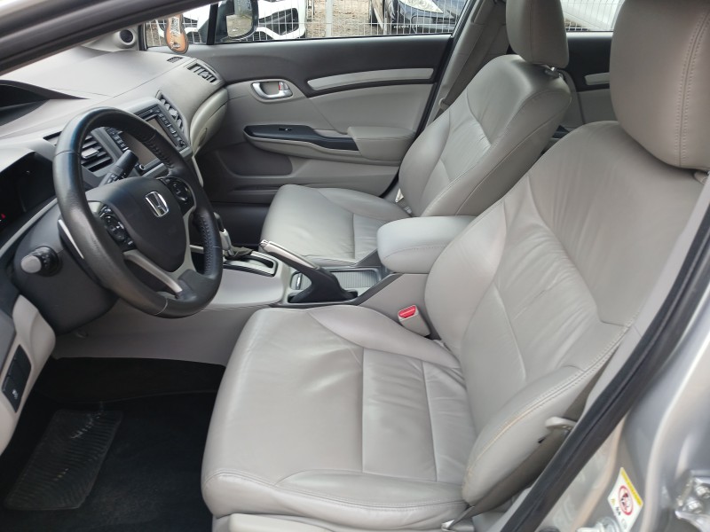 CIVIC 2.0 EXR 16V FLEX 4P AUTOMÁTICO - 2014 - FARROUPILHA