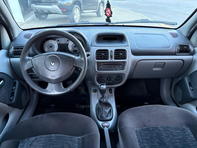 CLIO 1.6 PRIVILÉGE SEDAN 16V FLEX 4P MANUAL - 2006 - CAXIAS DO SUL